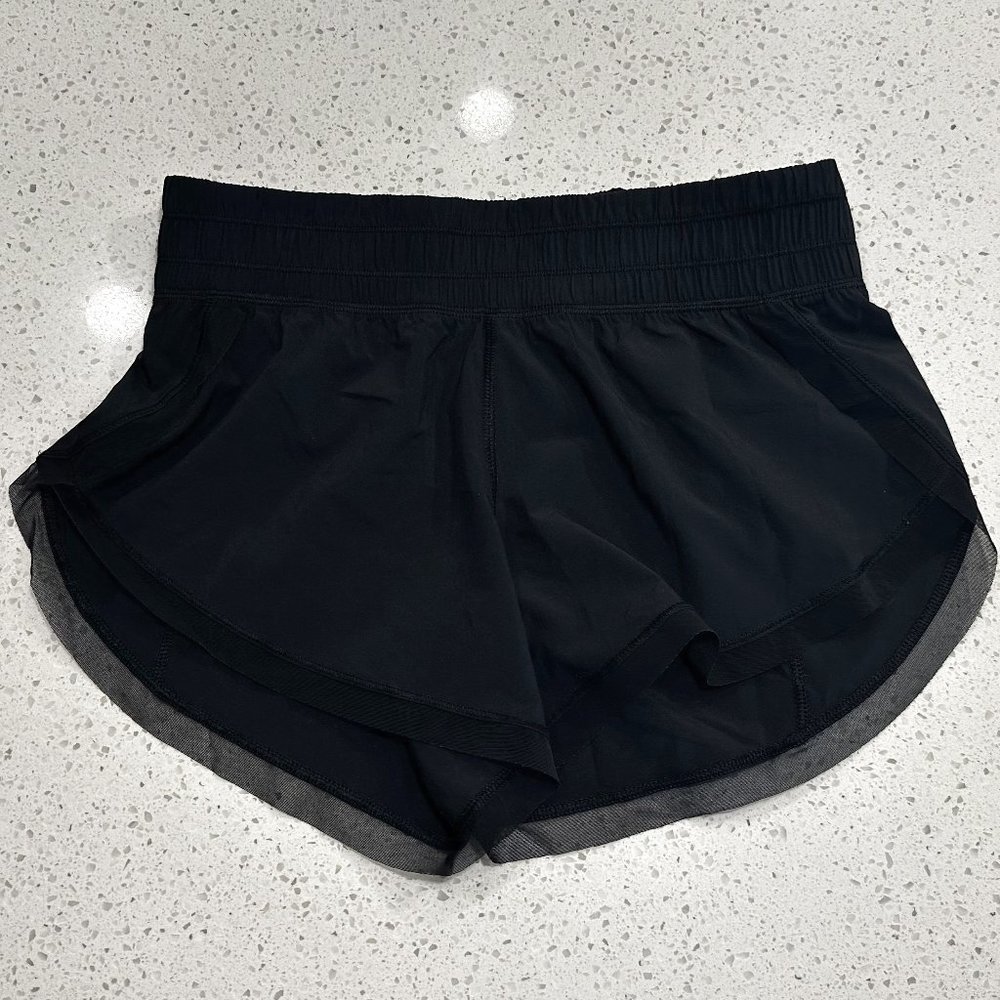 NEW - Lululemon Black Shorts (2.5”) - Size 4